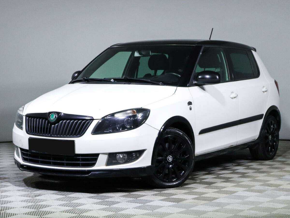 Skoda Fabia 2012 года с пробегом. Посмотреть фото