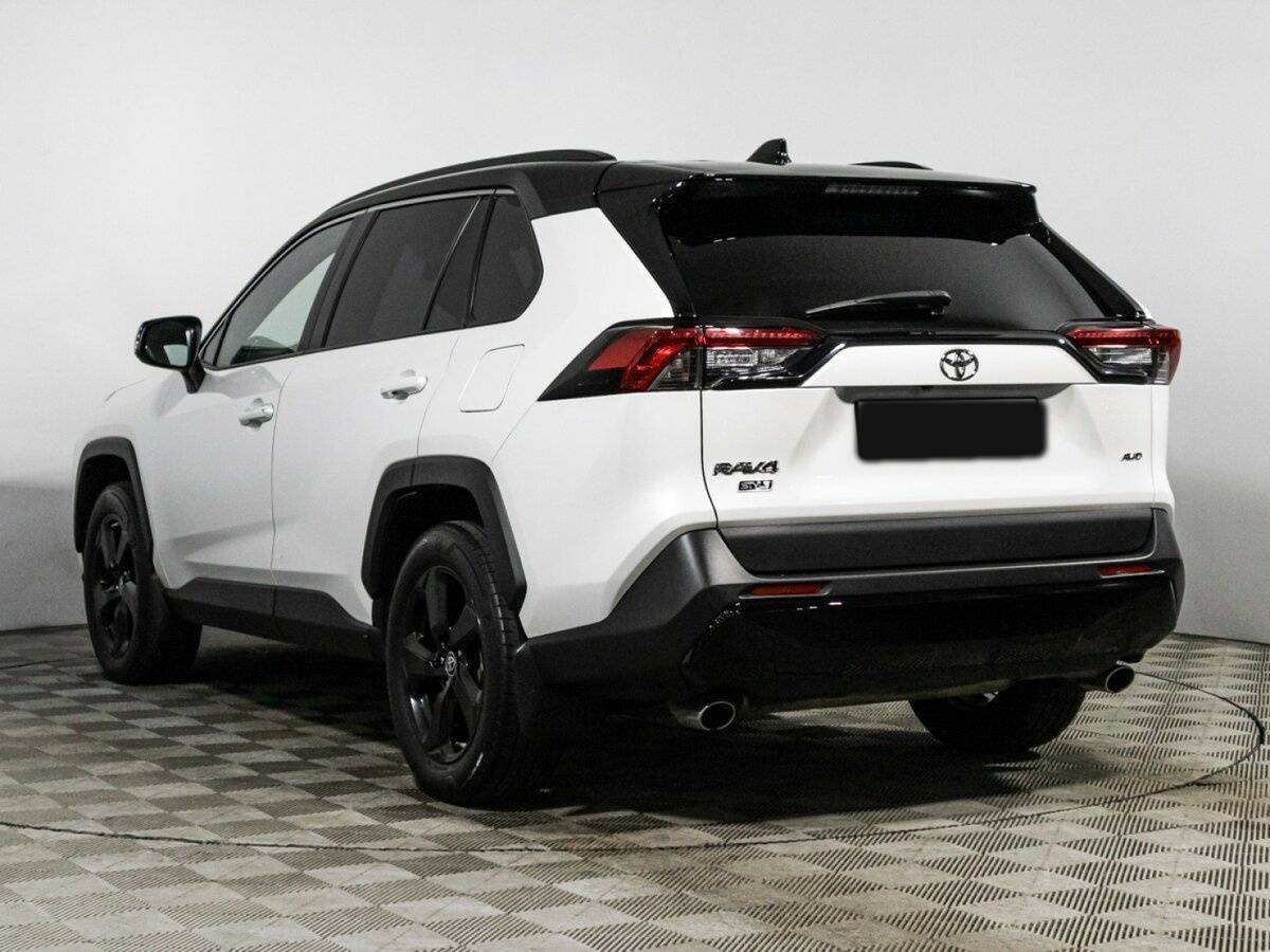 Toyota RAV4 2020 года с пробегом. Фото: #6
