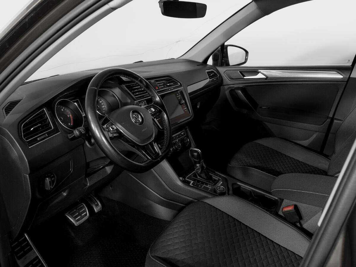 Volkswagen Tiguan 2018 года с пробегом. Фото: #15
