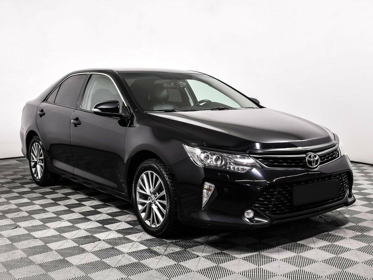 Toyota Camry 2017 года с пробегом. Фото: #2