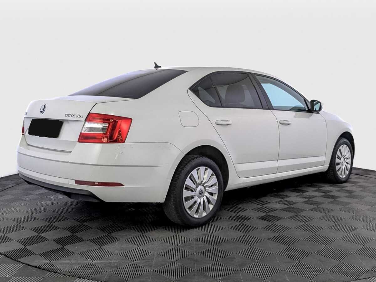 Skoda Octavia 2017 года с пробегом. Фото: #4