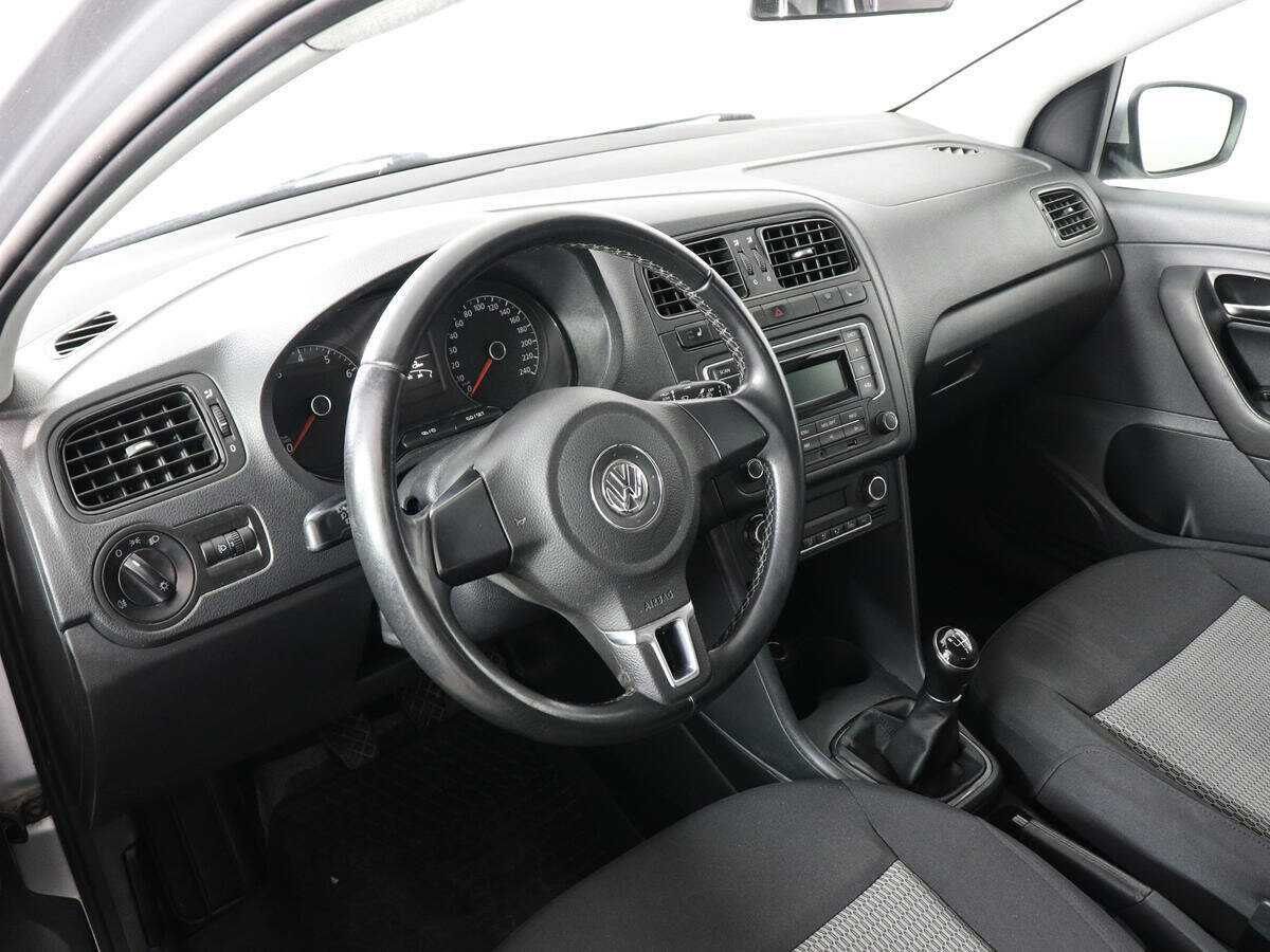 Volkswagen Polo 2015 года с пробегом. Фото: #8