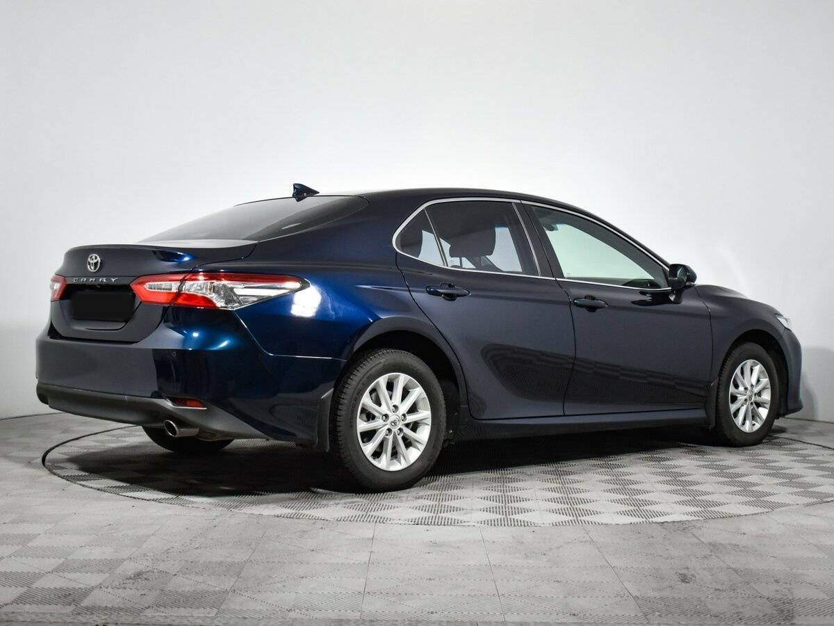 Toyota Camry 2019 года с пробегом. Фото: #3
