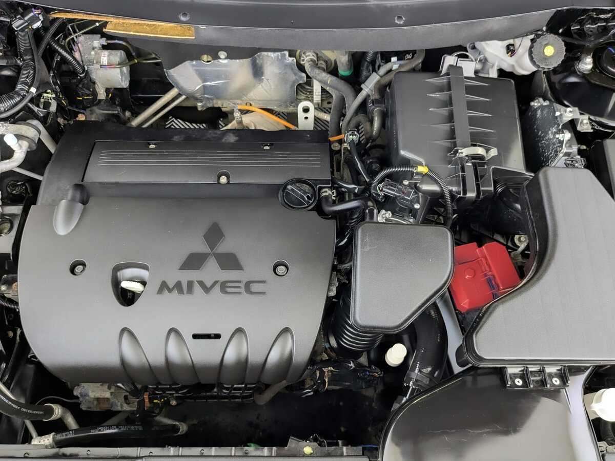 Mitsubishi Outlander 2021 года с пробегом. Фото: #8