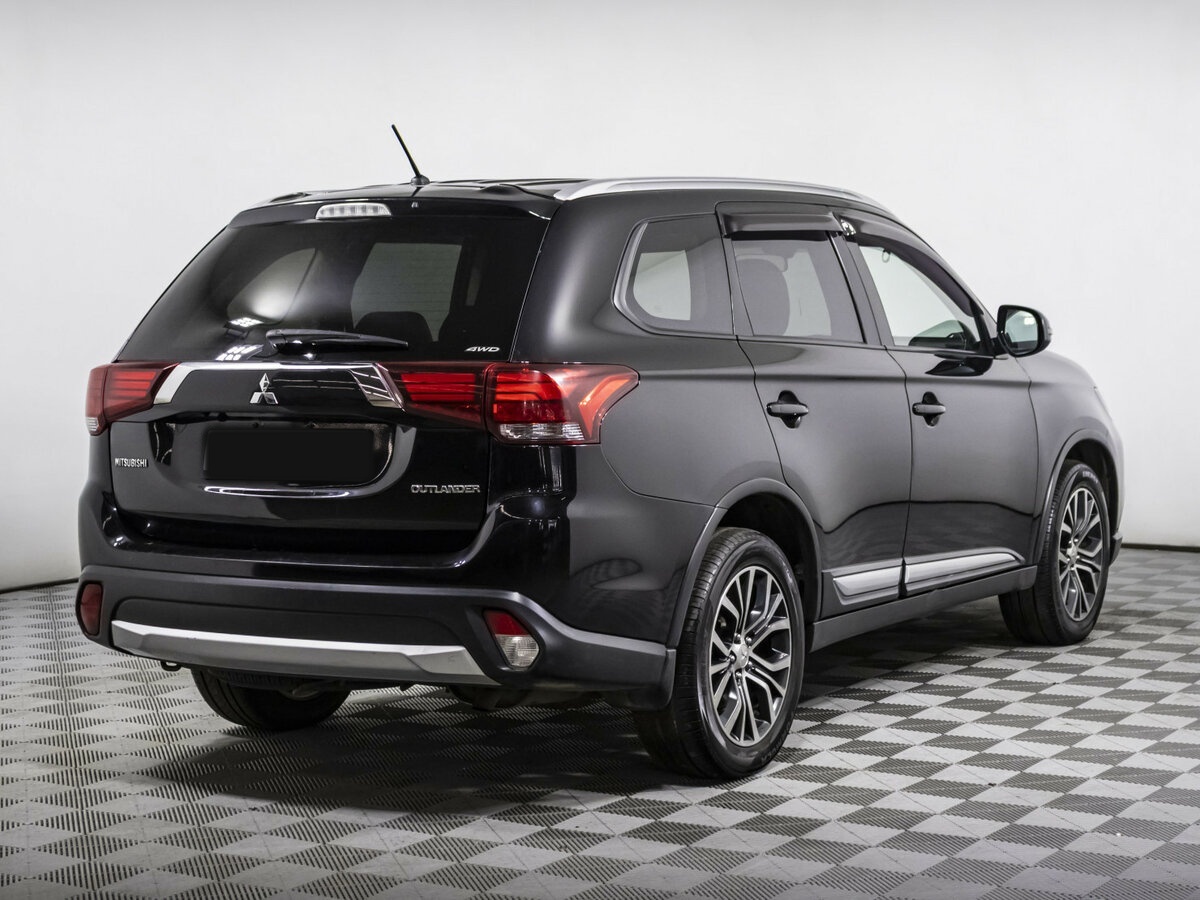Mitsubishi Outlander 2015 года с пробегом. Фото: #3