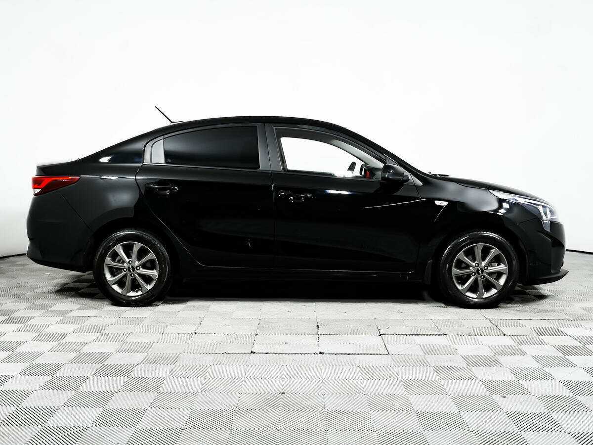 Kia Rio 2021 года с пробегом. Фото: #3