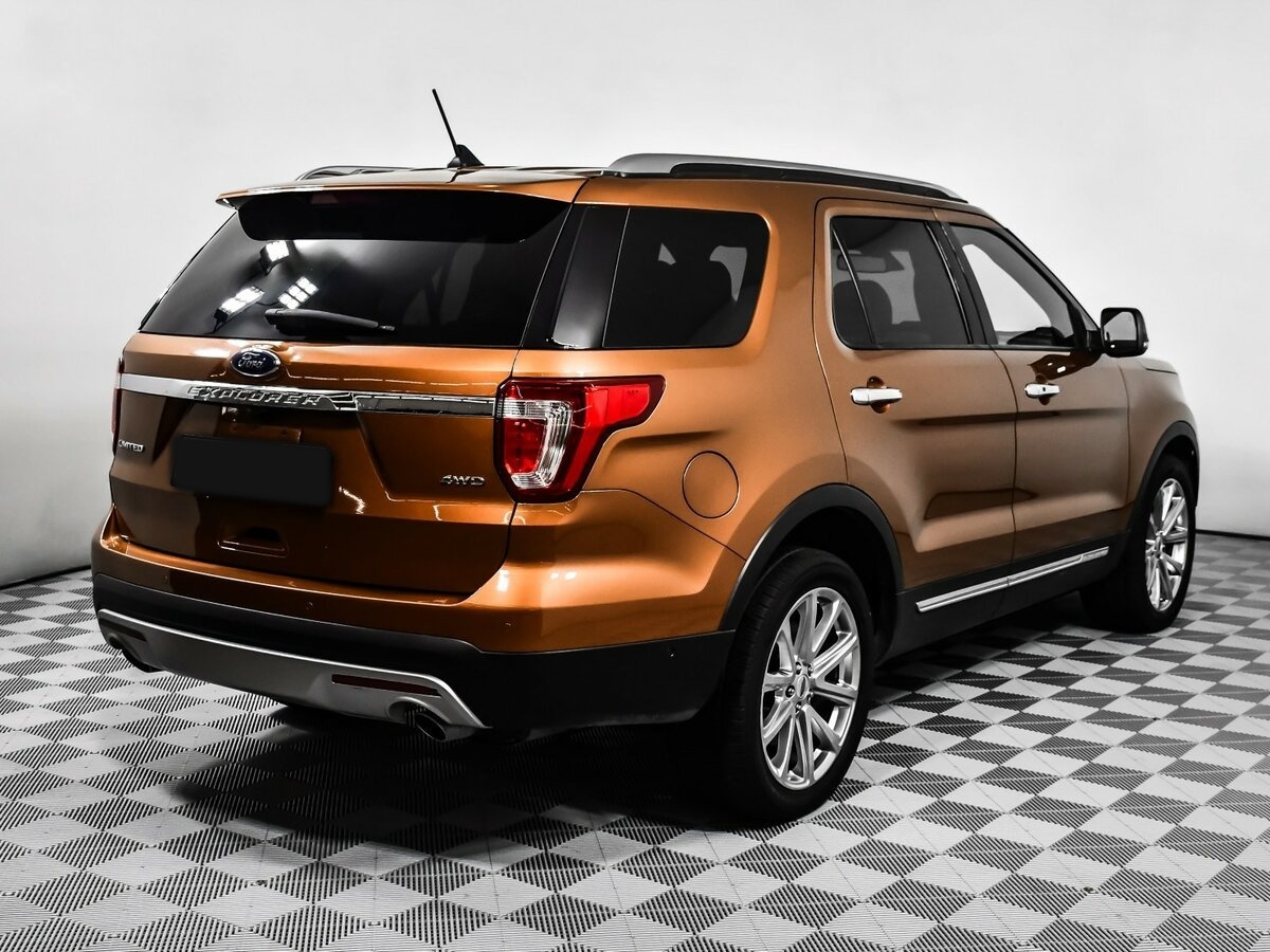 Ford Explorer 2018 года с пробегом. Фото: #4