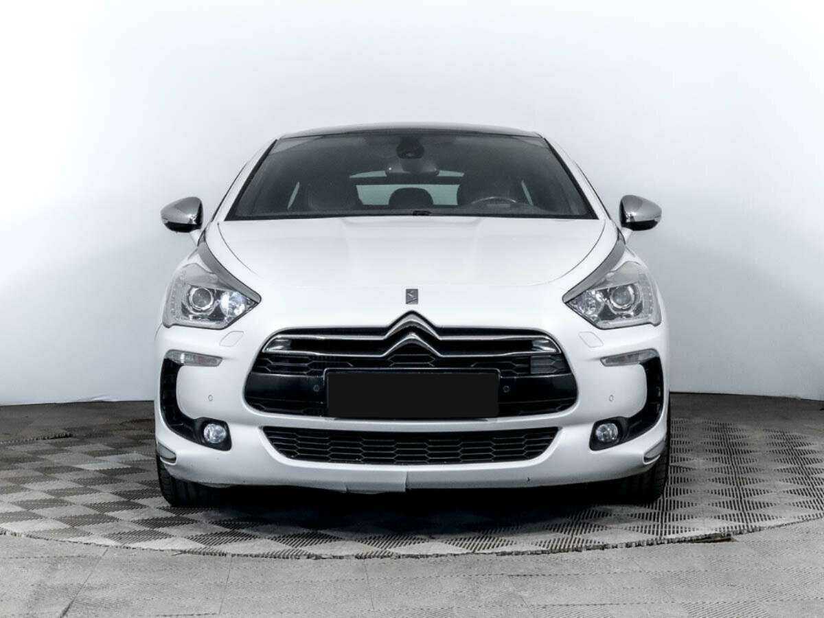 Citroen DS5 2013 года с пробегом. Фото: #1