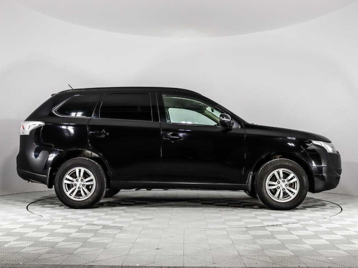 Mitsubishi Outlander 2014 года с пробегом. Фото: #3