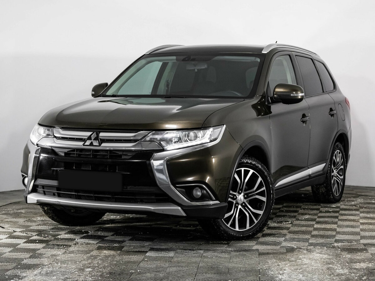 Mitsubishi Outlander 2015 года с пробегом. Посмотреть фото