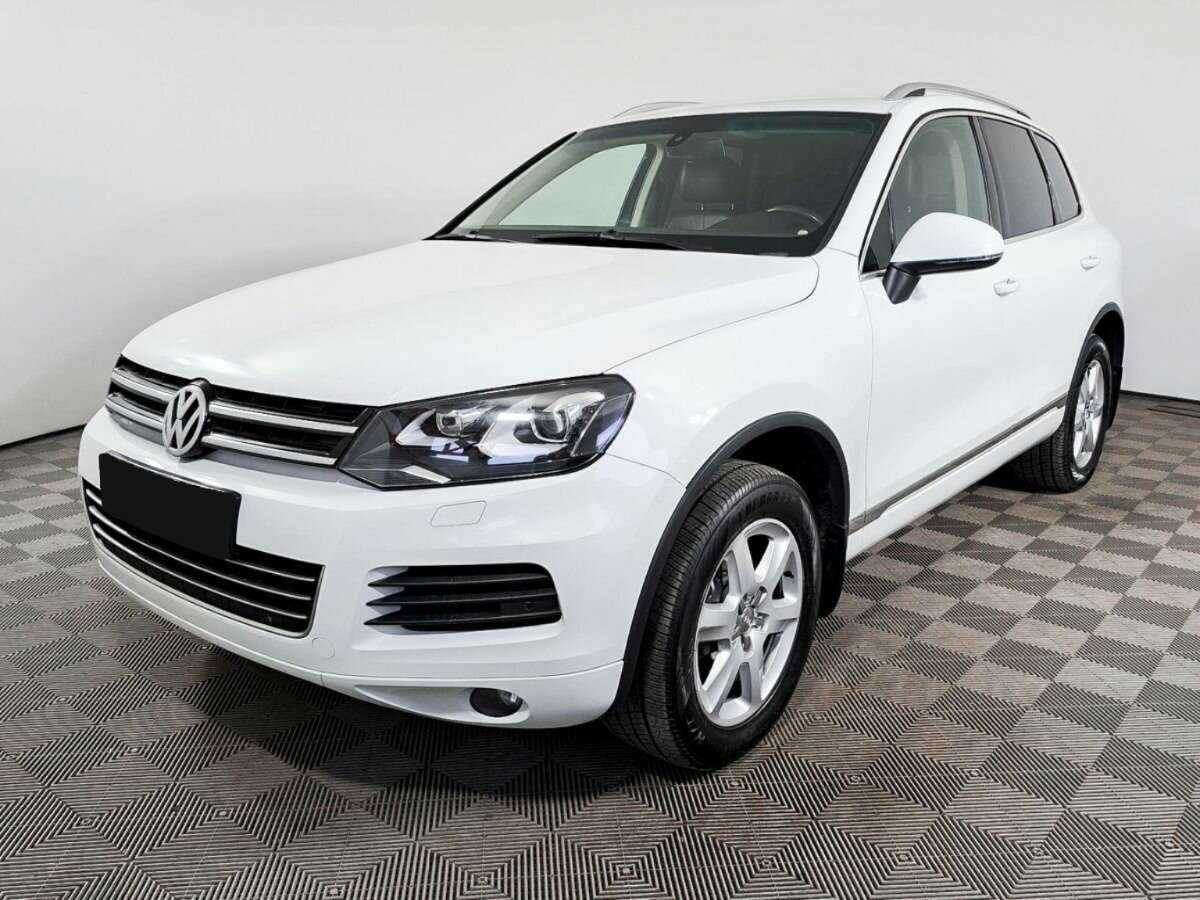 Volkswagen Touareg 2012 года с пробегом. Посмотреть фото