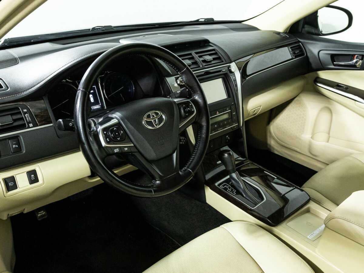 Toyota Camry 2016 года с пробегом. Фото: #10