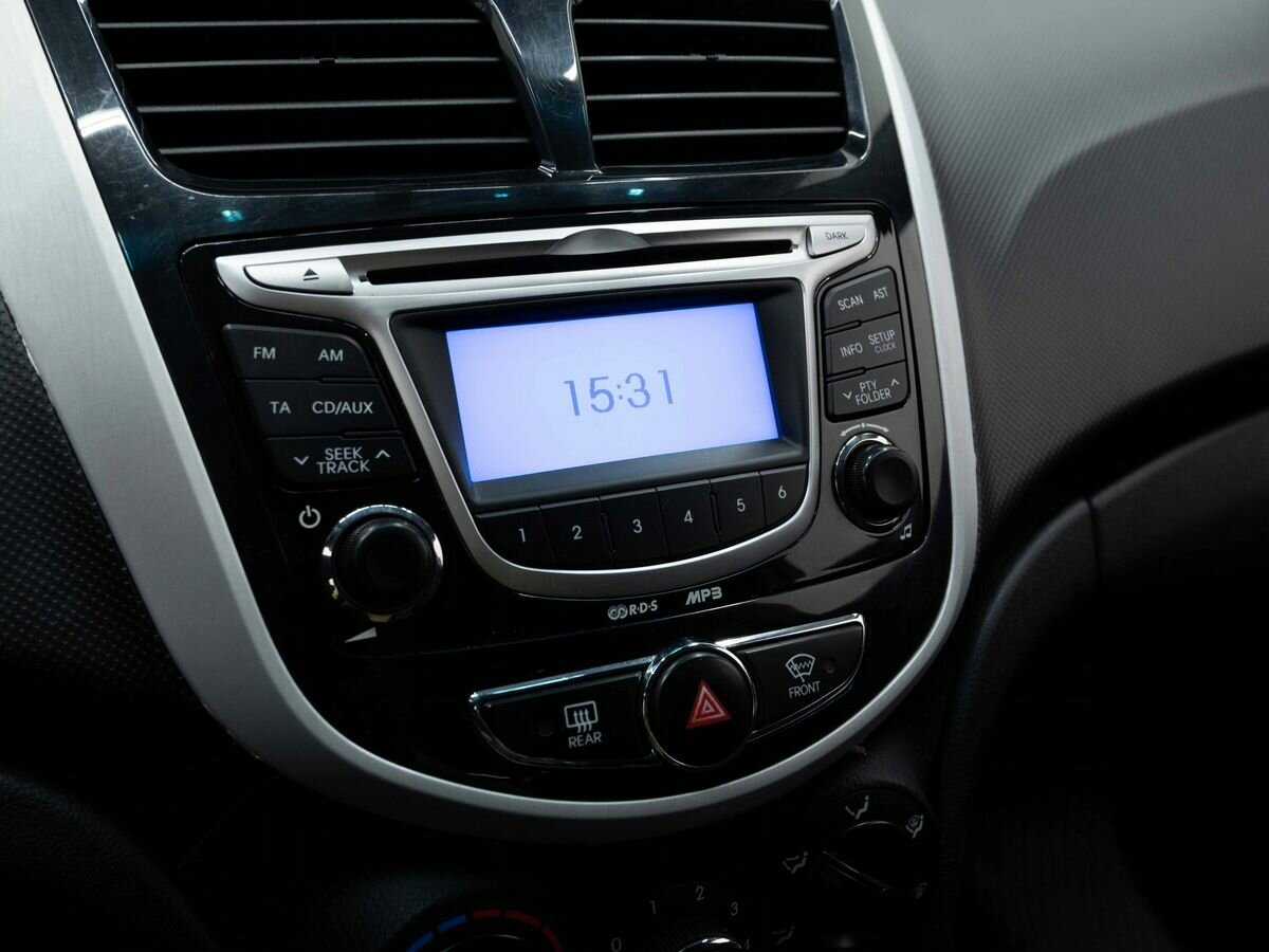 Hyundai Solaris 2012 года с пробегом. Фото: #18
