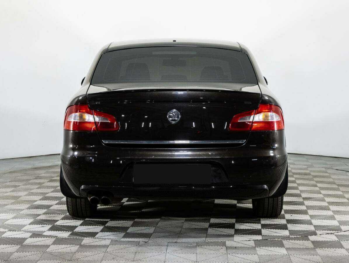 Skoda Superb 2012 года с пробегом. Фото: #5