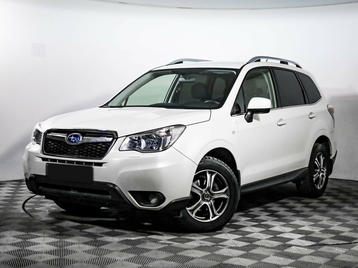 Subaru Forester 2014 года с пробегом. Посмотреть фото