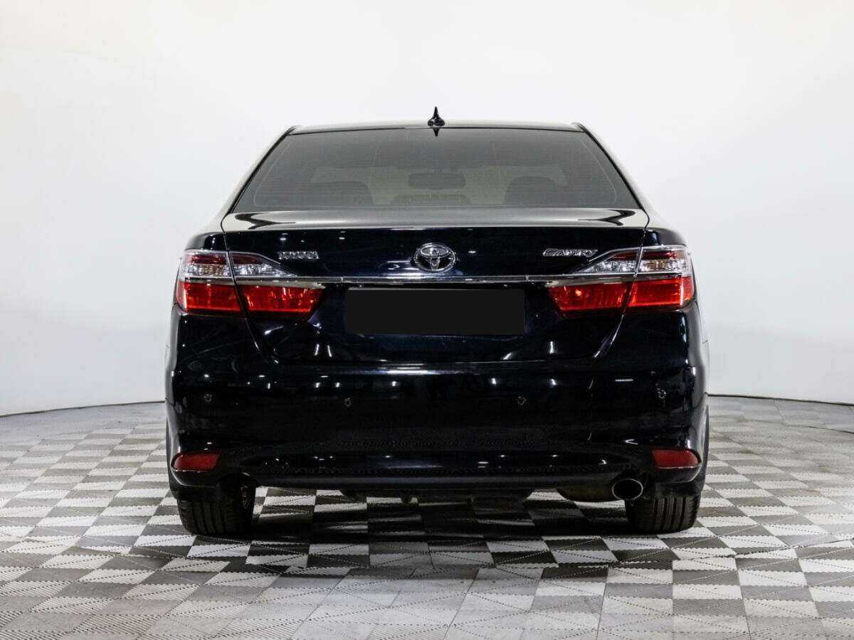 Toyota Camry 2015 года с пробегом. Фото: #4
