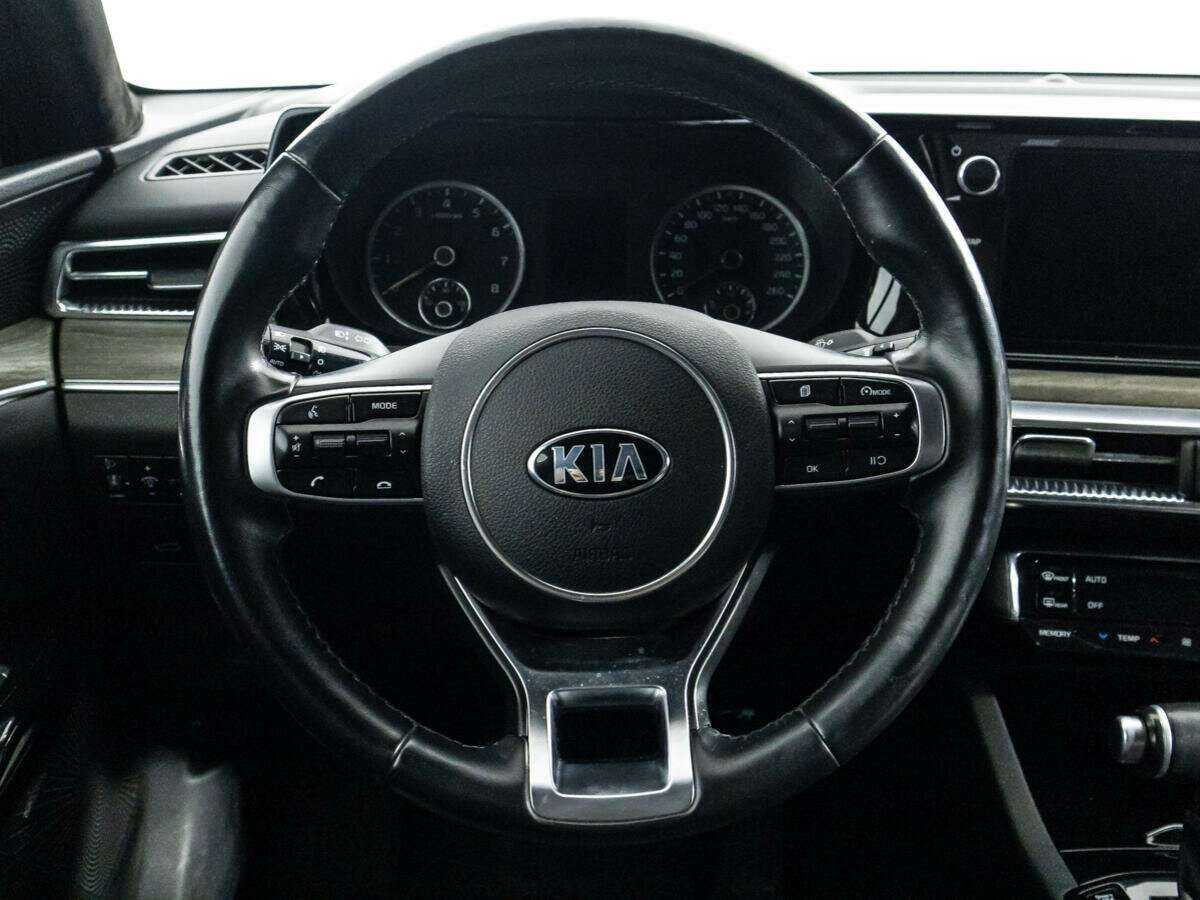 Kia K5 2021 года с пробегом. Фото: #20