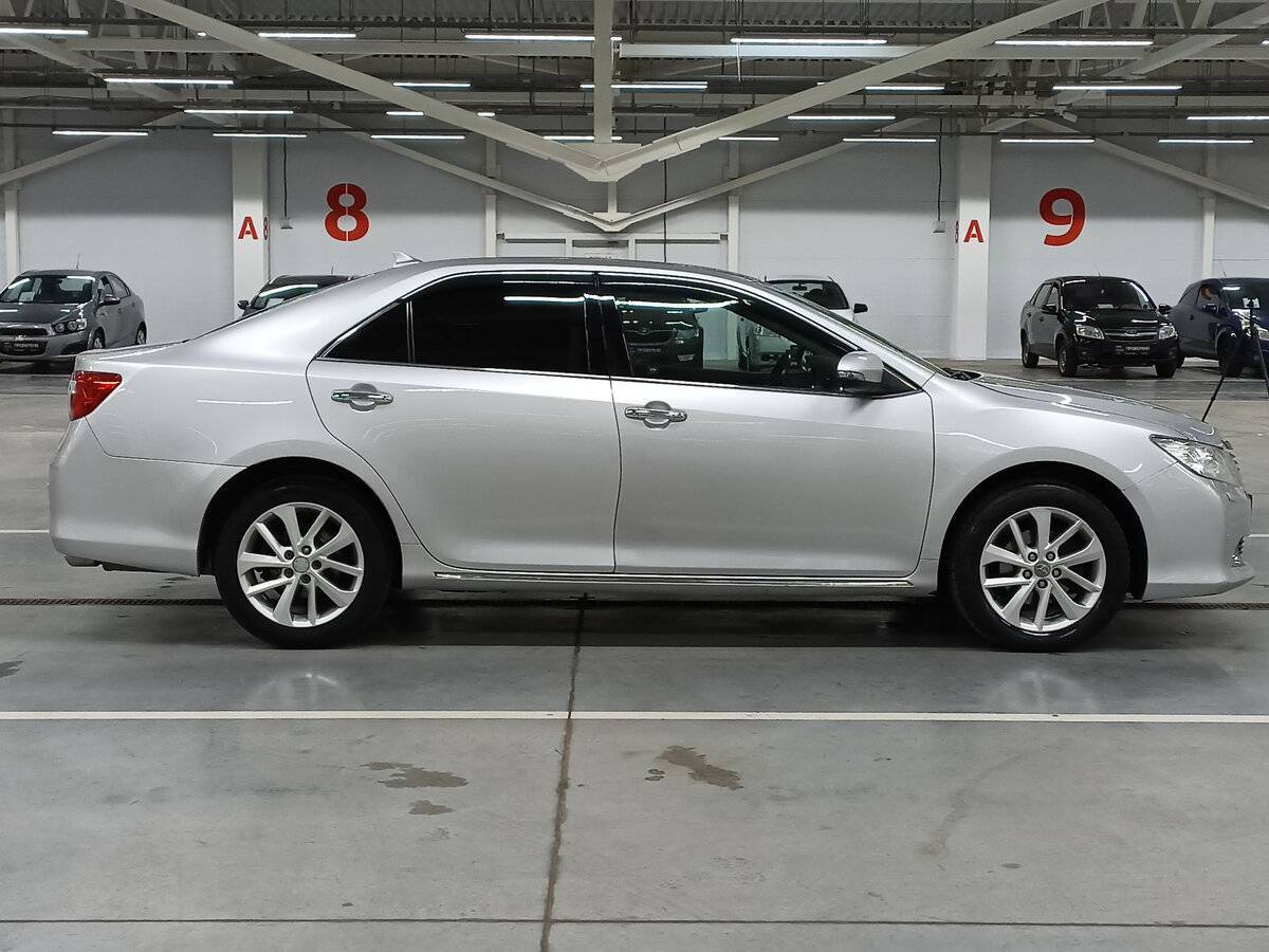 Toyota Camry 2014 года с пробегом. Фото: #3