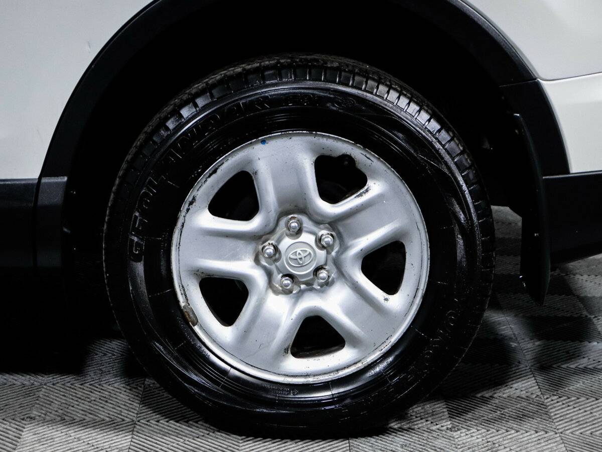 Toyota RAV4 2017 года с пробегом. Фото: #14