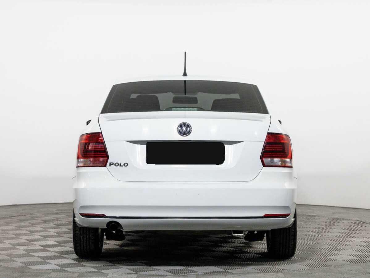 Volkswagen Polo 2015 года с пробегом. Фото: #4