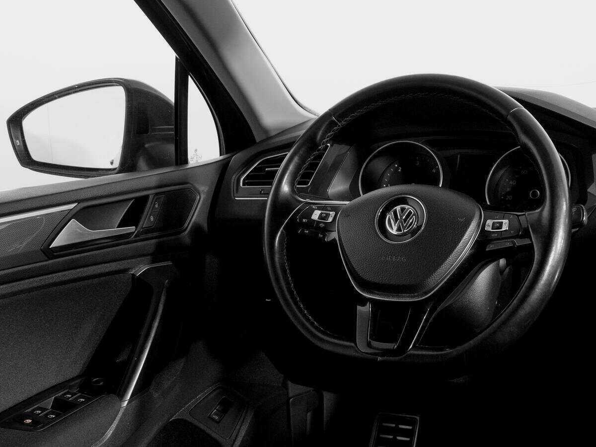 Volkswagen Tiguan 2018 года с пробегом. Фото: #14