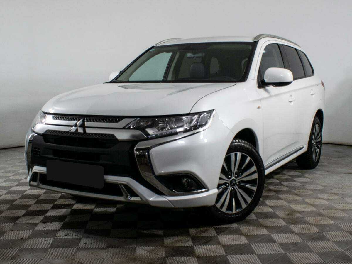 Mitsubishi Outlander 2022 года с пробегом. Посмотреть фото