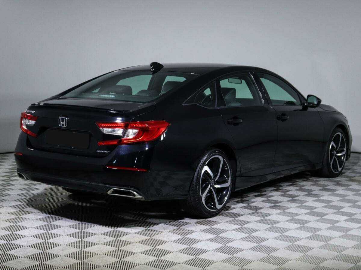 Honda Accord 2022 года с пробегом. Фото: #3