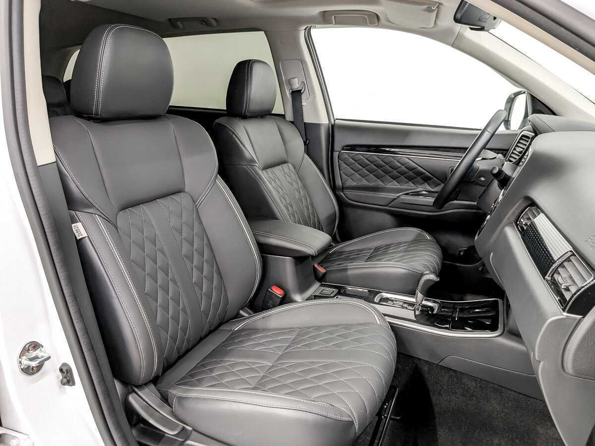 Mitsubishi Outlander 2022 года с пробегом. Фото: #23