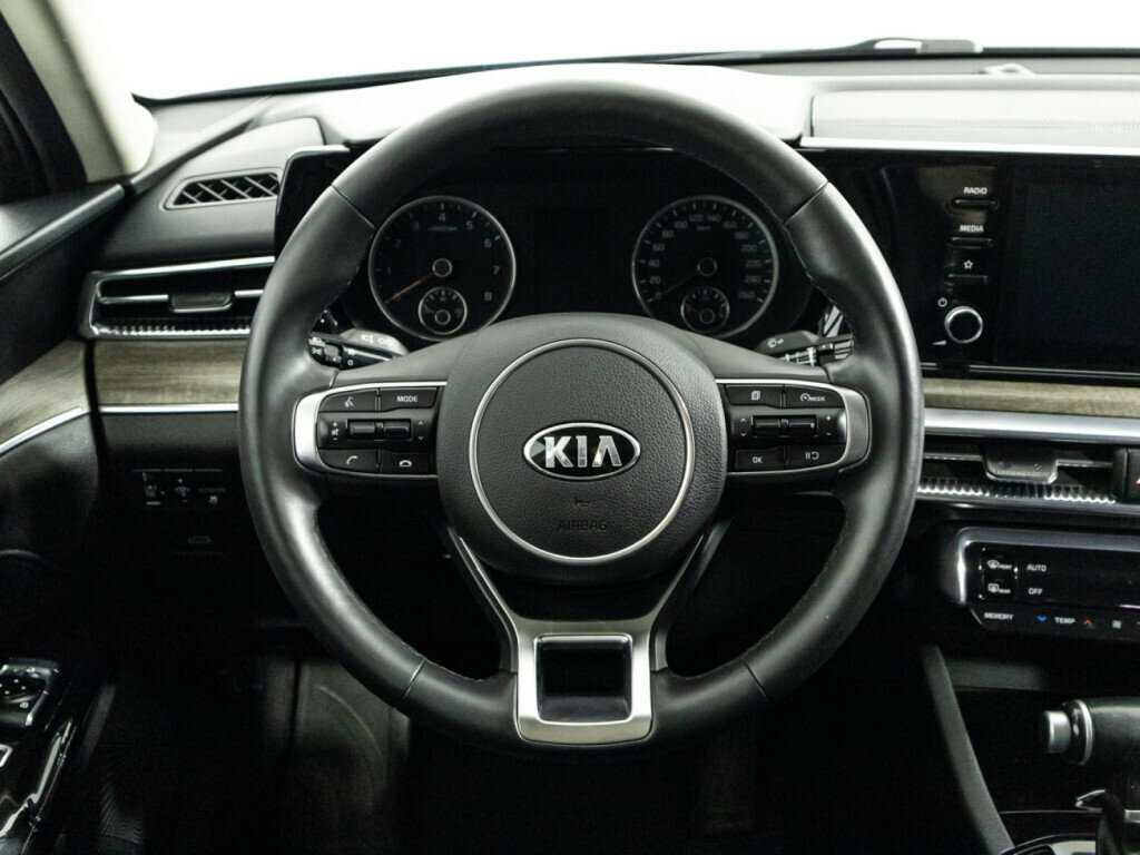 Kia K5 2020 года с пробегом. Фото: #20
