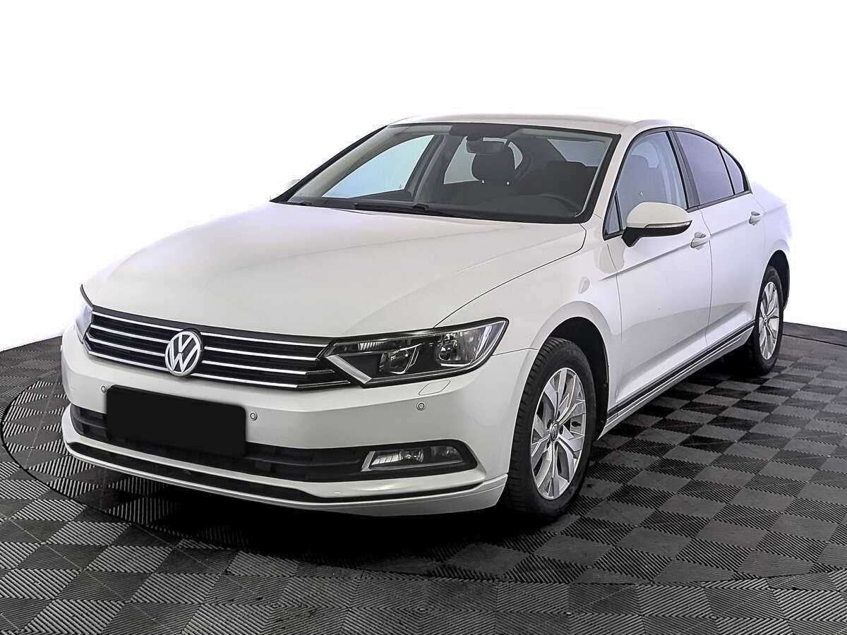 Volkswagen Passat 2017 года с пробегом. Фото: #0