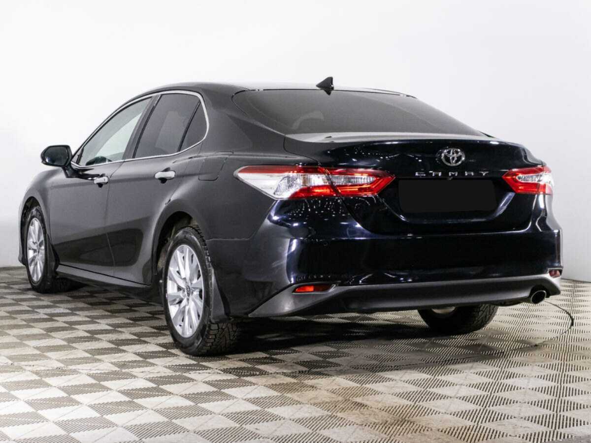 Toyota Camry 2021 года с пробегом. Фото: #6