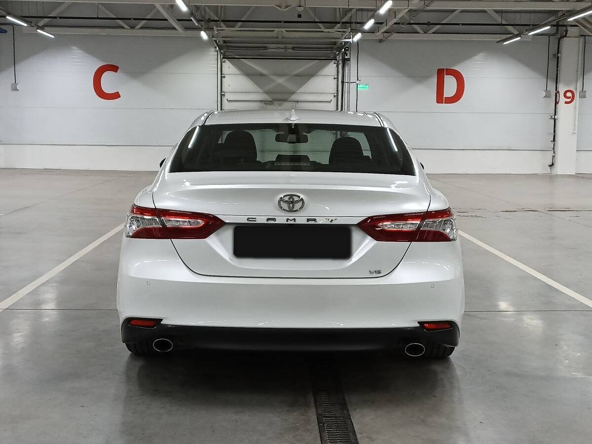 Toyota Camry 2019 года с пробегом. Фото: #5