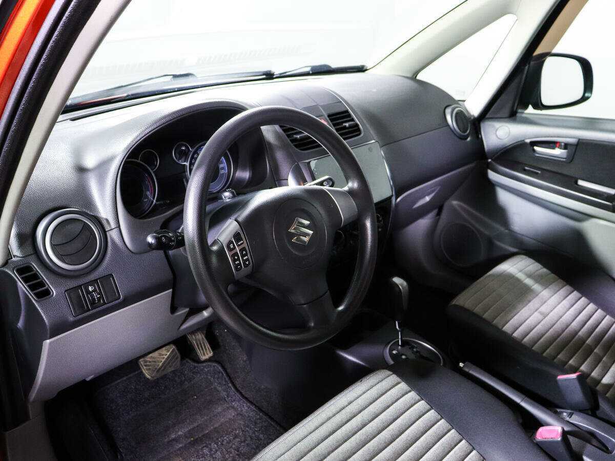Suzuki SX4 2012 года с пробегом. Фото: #13