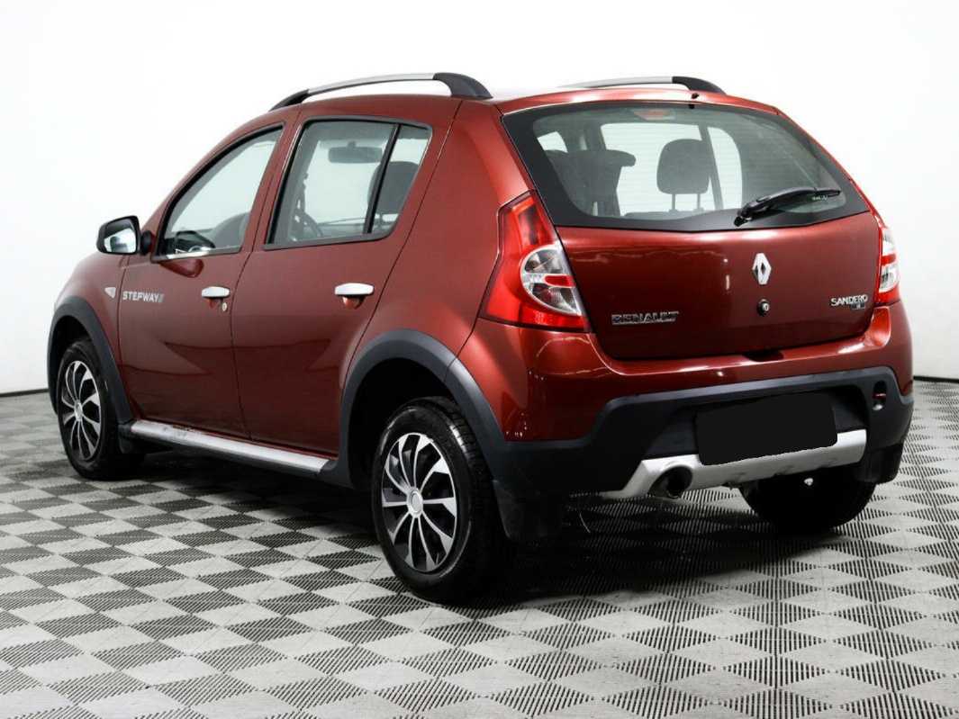 Renault Sandero 2012 года с пробегом. Фото: #6