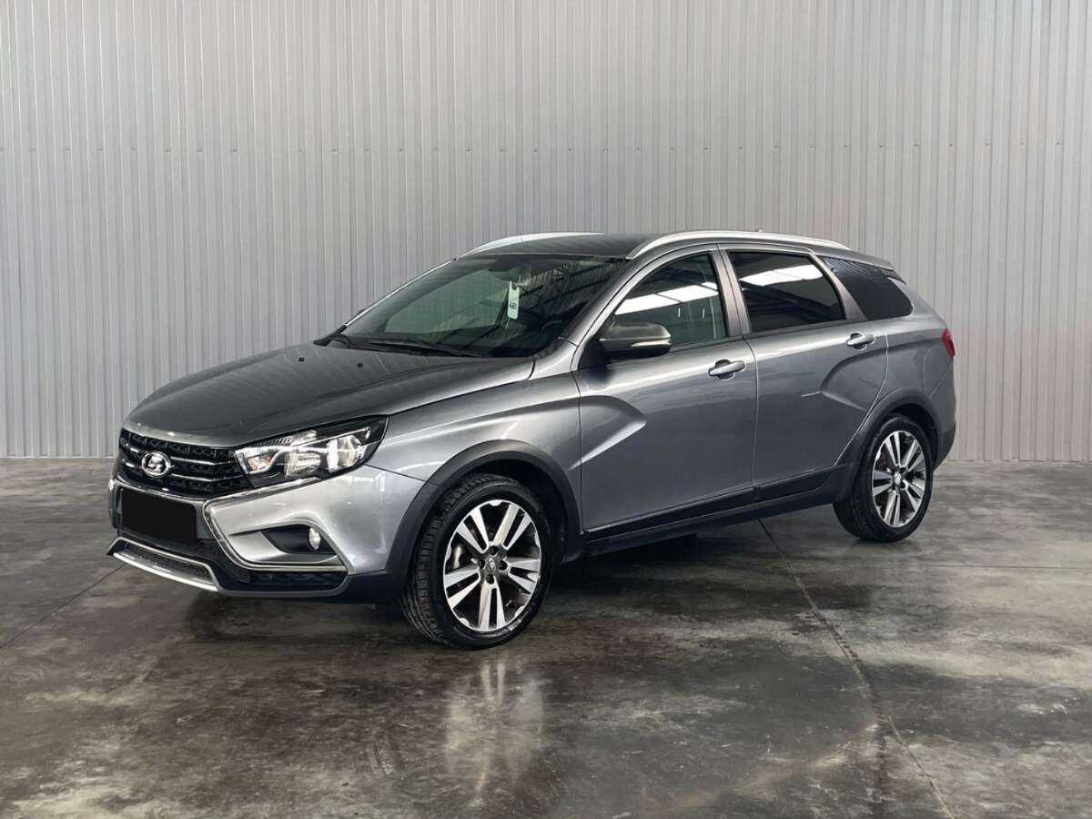 Lada (ВАЗ) Vesta 2018 года с пробегом. Посмотреть фото