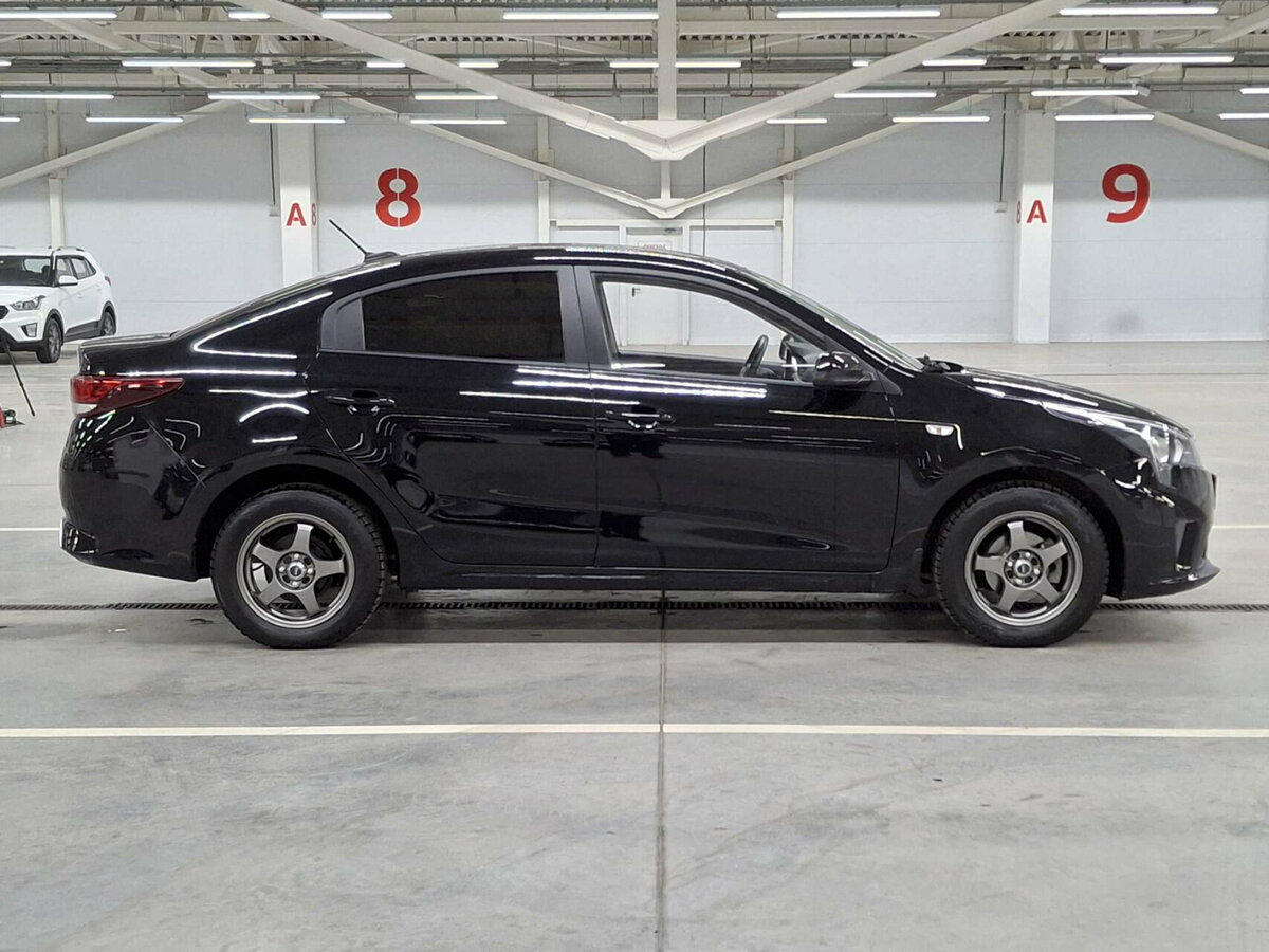 Kia Rio 2021 года с пробегом. Фото: #3