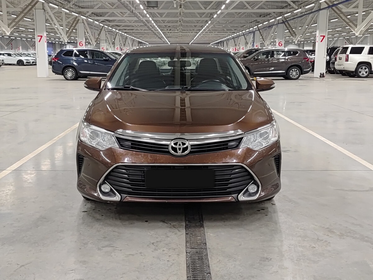 Toyota Camry 2017 года с пробегом. Фото: #1