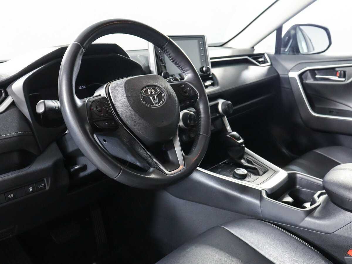 Toyota RAV4 2021 года с пробегом. Фото: #10