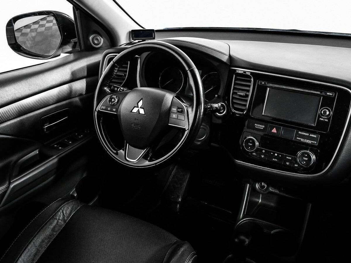 Mitsubishi Outlander 2015 года с пробегом. Фото: #8
