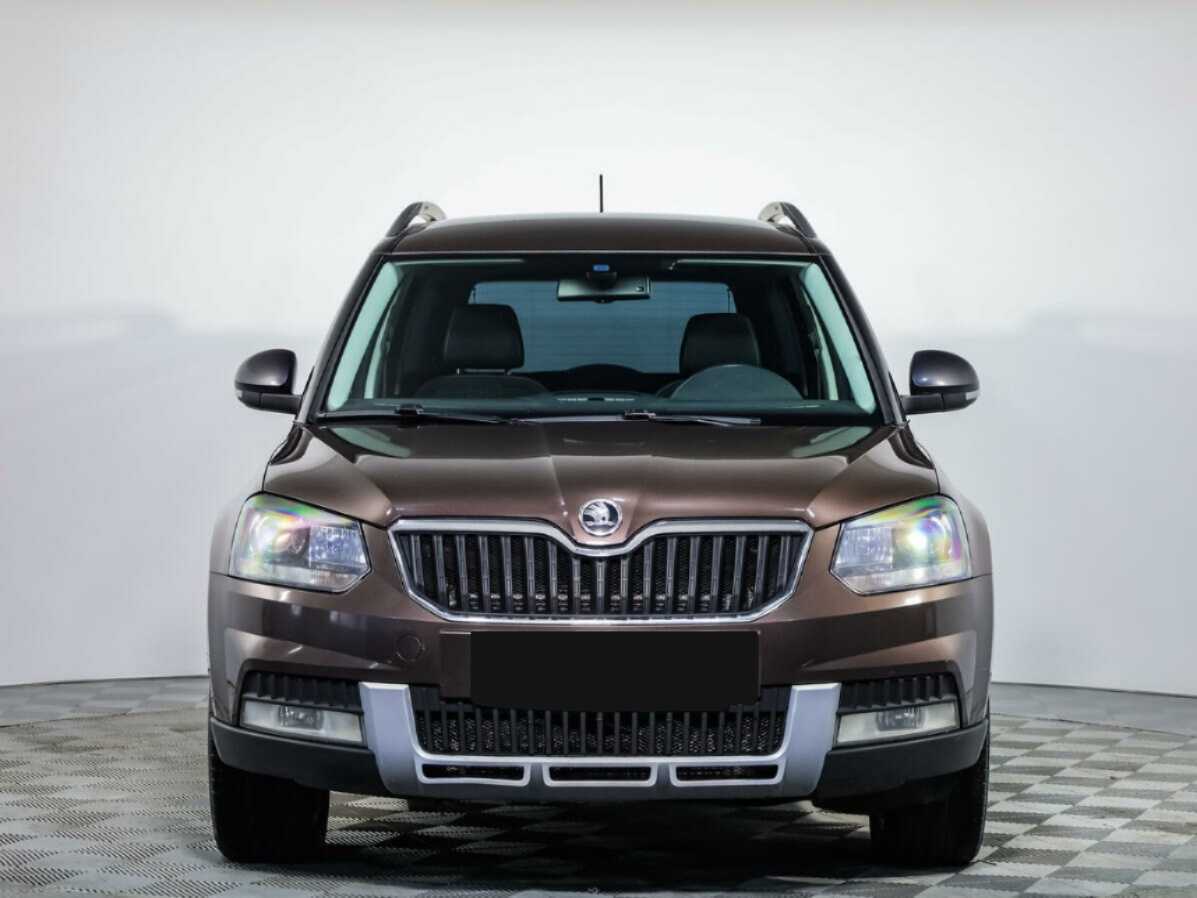 Skoda Yeti 2015 года с пробегом. Посмотреть фото
