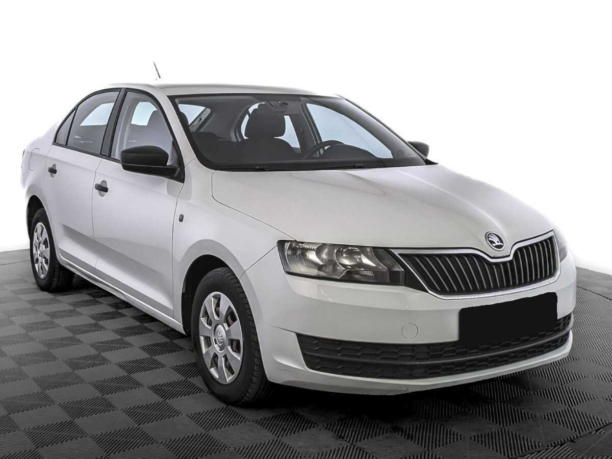 Skoda Rapid 2017 года с пробегом. Фото: #2