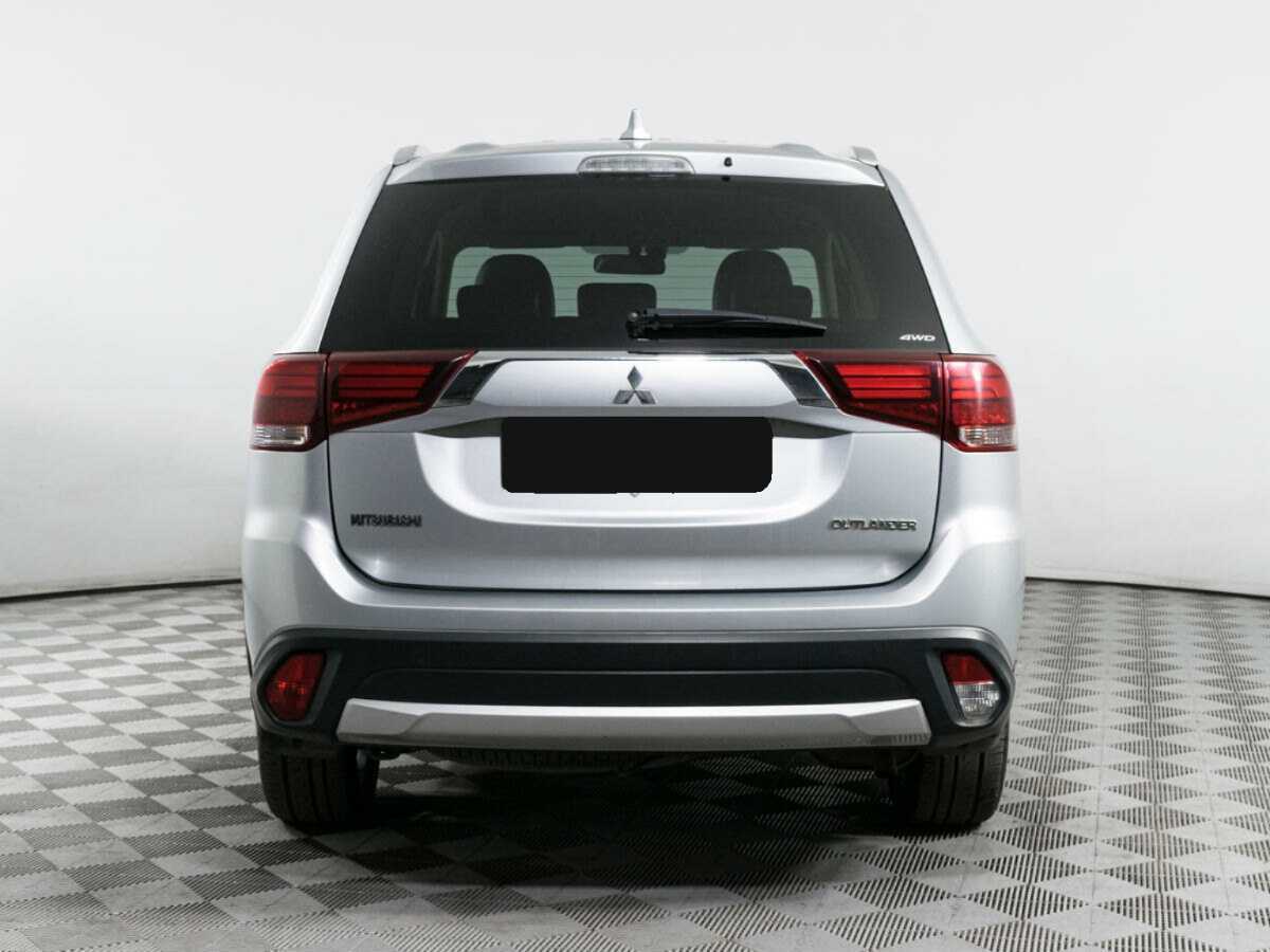 Mitsubishi Outlander 2017 года с пробегом. Фото: #4