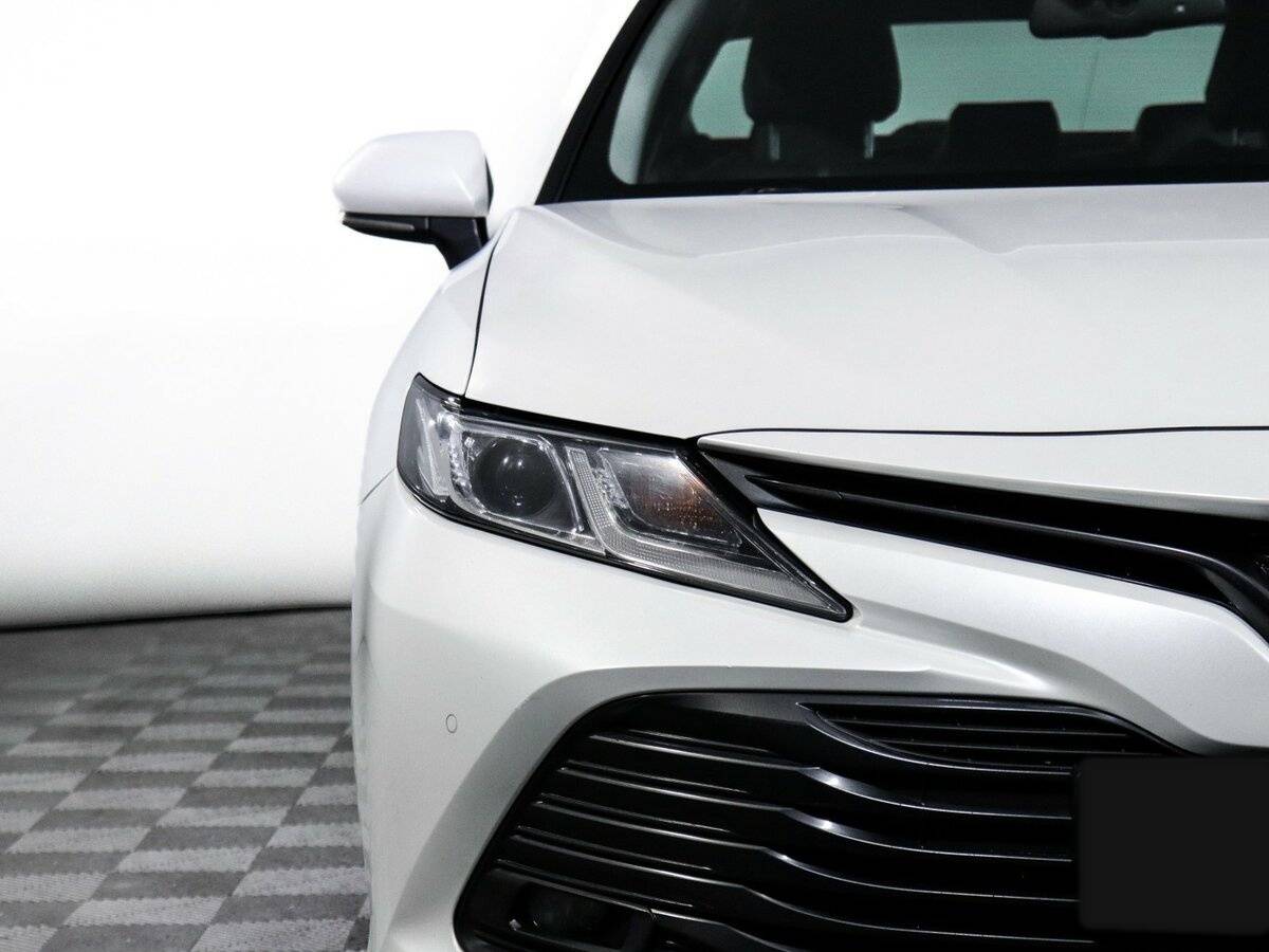Toyota Camry 2020 года с пробегом. Фото: #13