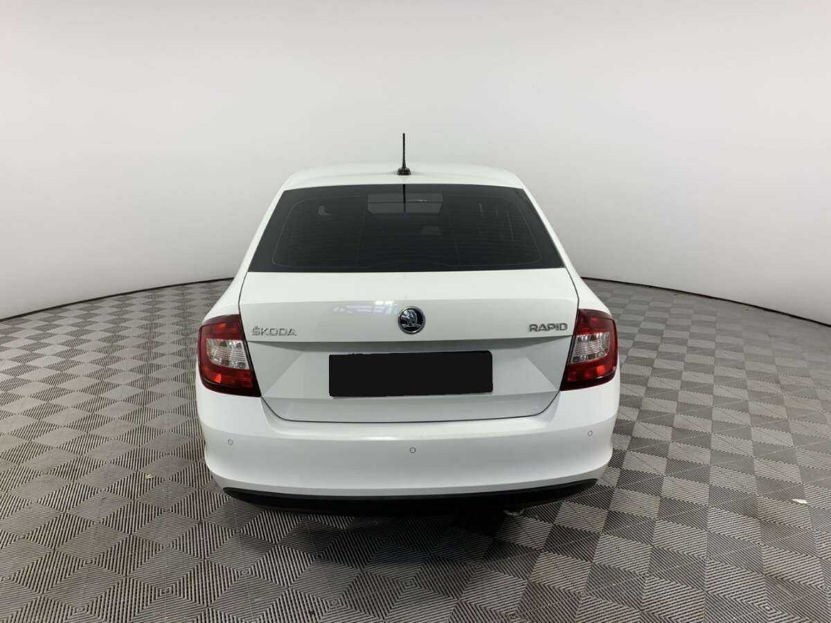 Skoda Rapid 2019 года с пробегом. Фото: #4