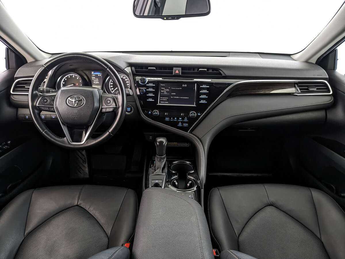 Toyota Camry 2021 года с пробегом. Фото: #8