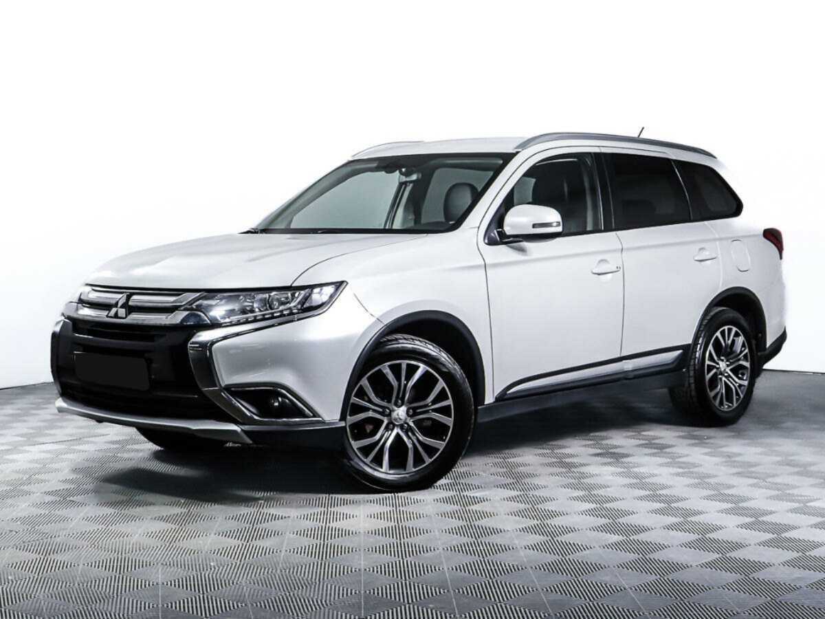 Mitsubishi Outlander 2016 года с пробегом. Фото: #0