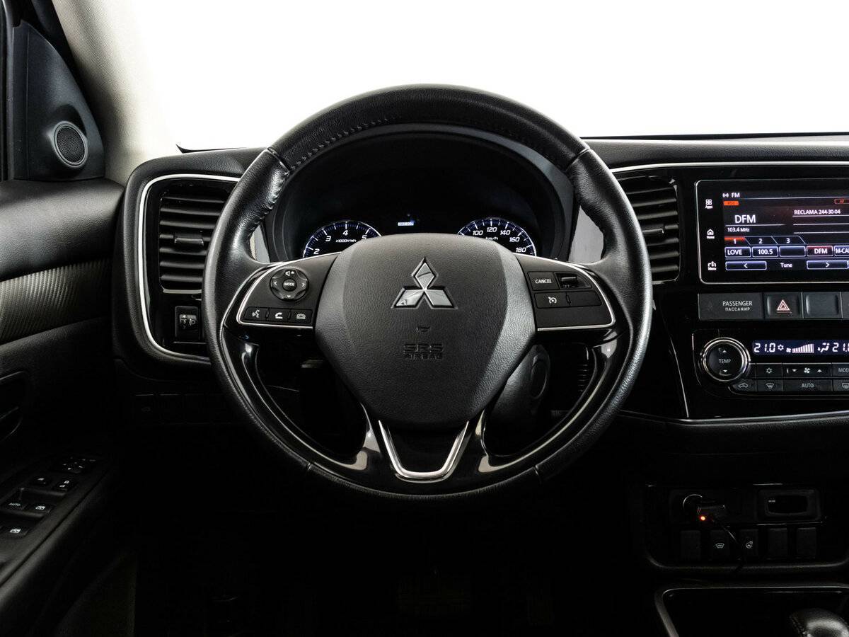 Mitsubishi Outlander 2018 года с пробегом. Фото: #9