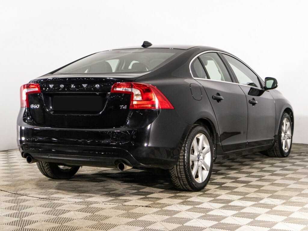 Volvo S60 2017 года с пробегом. Фото: #4