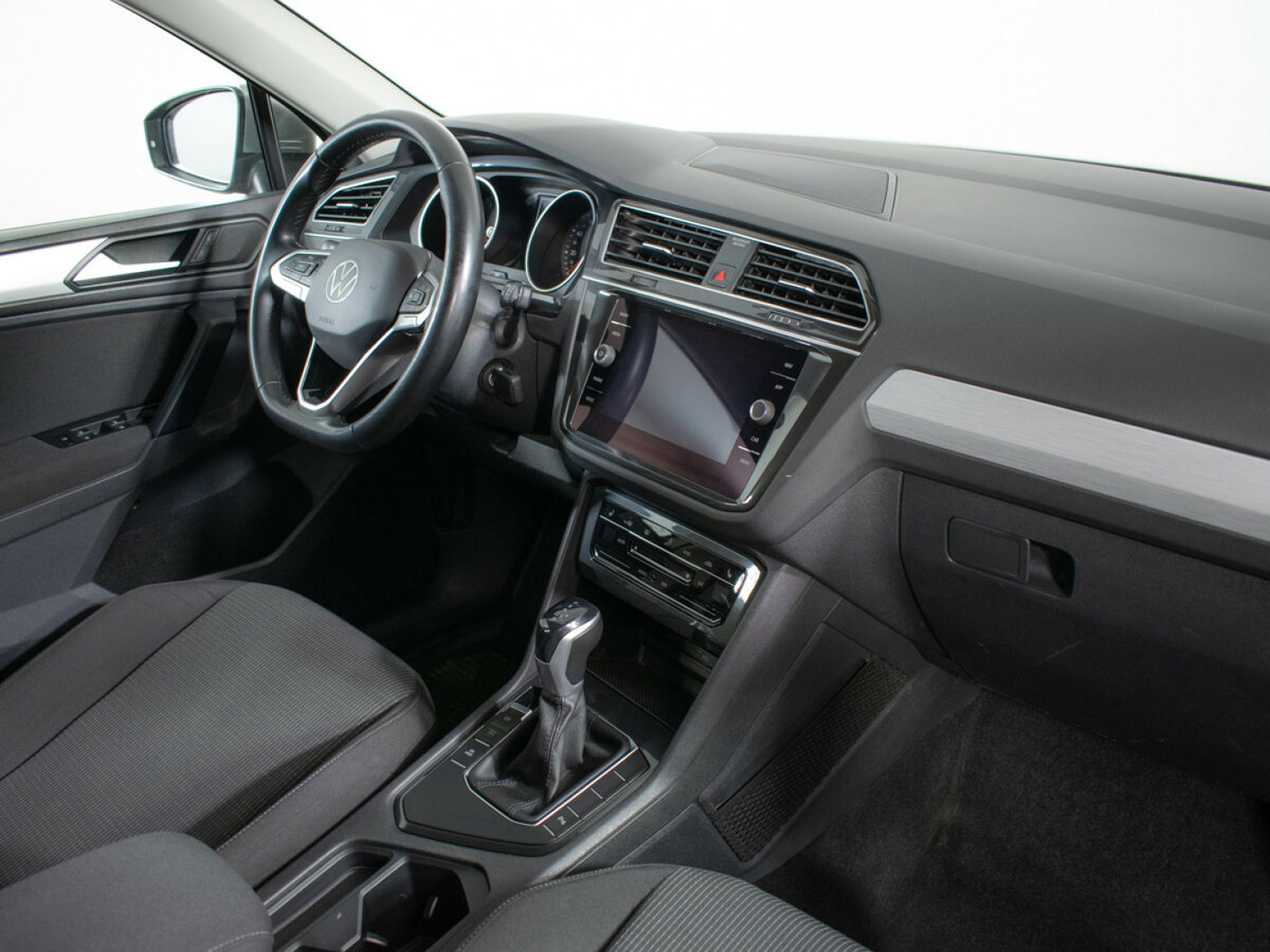 Volkswagen Tiguan 2021 года с пробегом. Фото: #8