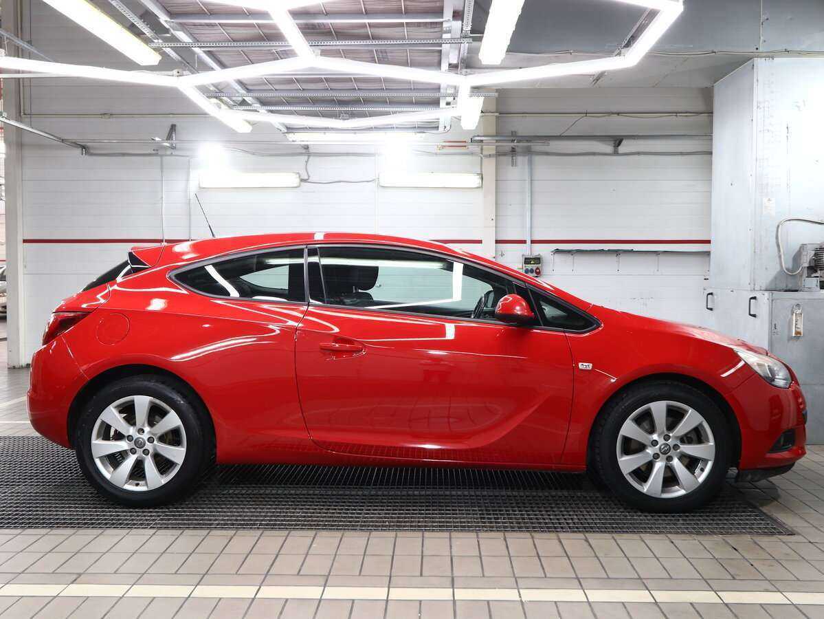 Opel Astra 2012 года с пробегом. Фото: #9